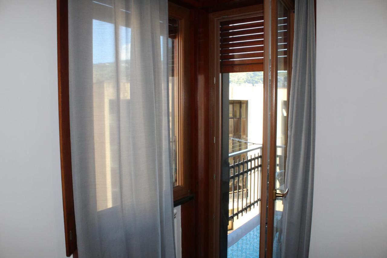 B&B Amalfi'S Luxury Rooms Salerno Exterior foto